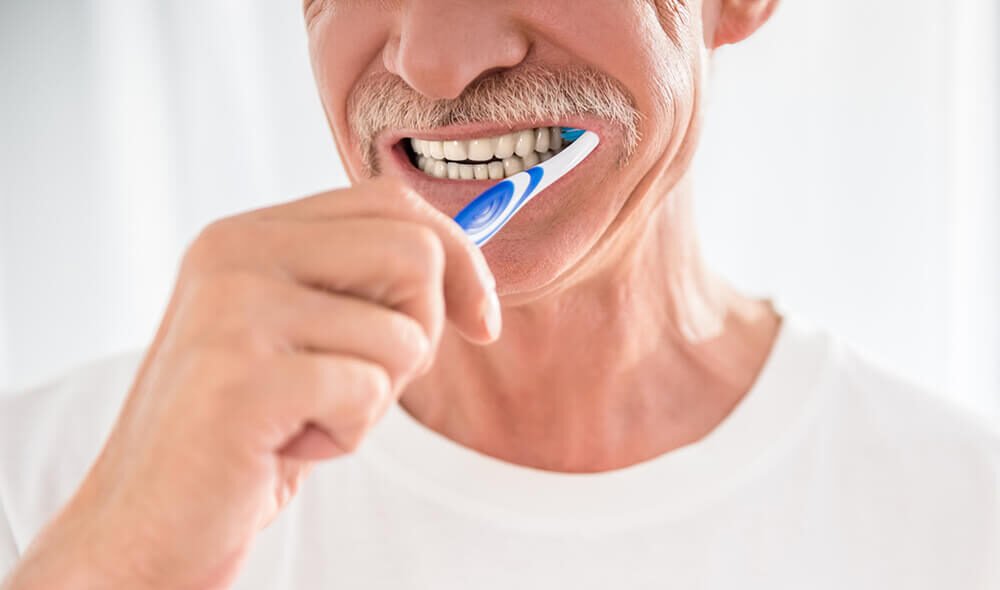 植牙術後如何清潔？